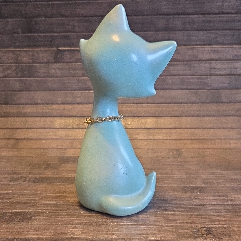 Elegant Blue Cat Figurines - Picture 4 of 15